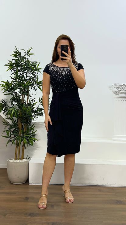 Abito da sera midi con carta da parati nera