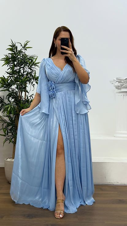 فستان سهرة مقاس كبير وتفاصيل زهور باللون الأزرق للأطفال