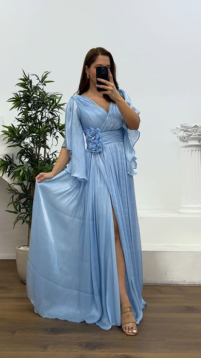 فستان سهرة مقاس كبير وتفاصيل زهور باللون الأزرق للأطفال