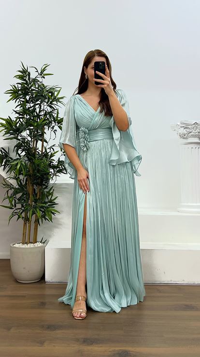 Cağla V-Neck Floral Detail Plus Size Evening Dress