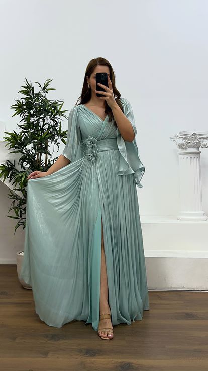 Cağla V-Neck Floral Detail Plus Size Evening Dress