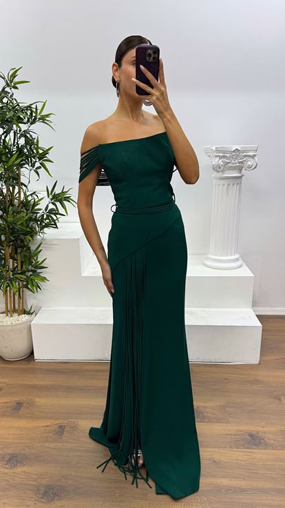 Smaragdgrünes trägerloses Abendkleid