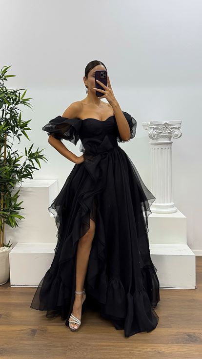 Siyah Kısa Kollu Tül Abiye Elbise