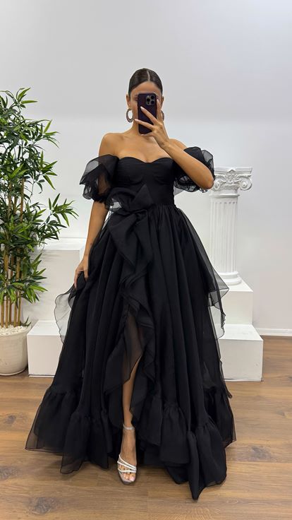 Siyah Kısa Kollu Tül Abiye Elbise