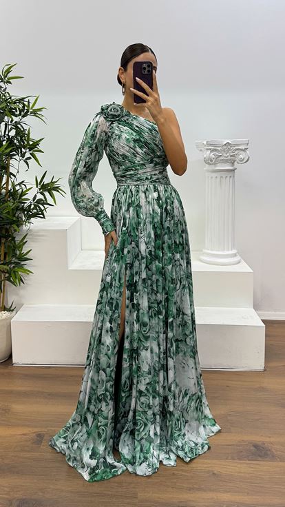 Zümrüt Tek Kol Desenli Abiye Elbise