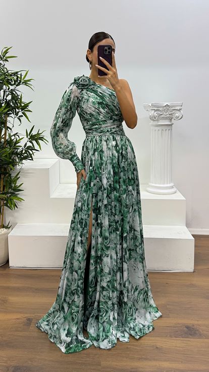 Zümrüt Tek Kol Desenli Abiye Elbise