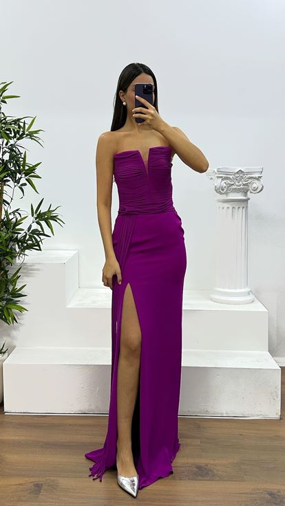 Fuchsiafarbenes trägerloses Abendkleid