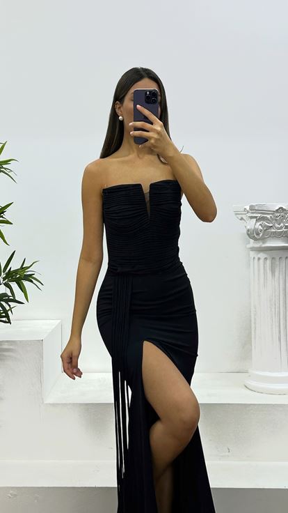 Schwarzes trägerloses Abendkleid