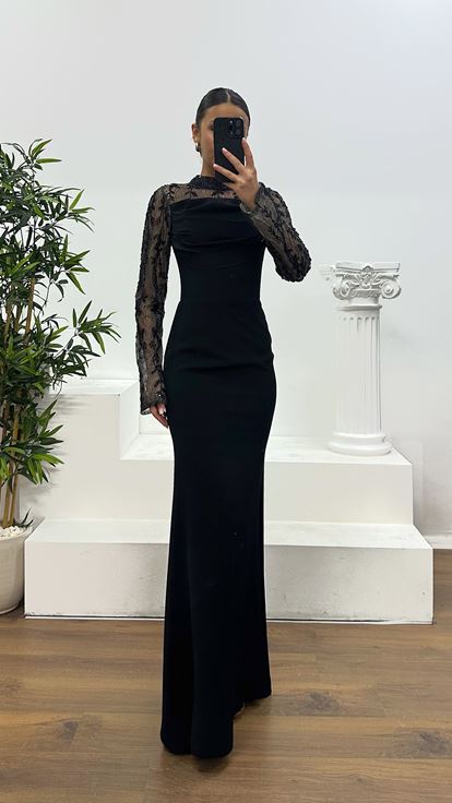 Siyah Yaka Transparan Detay Abiye Elbise