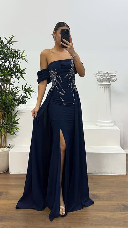Robe de soirée bleu marine asymétrique