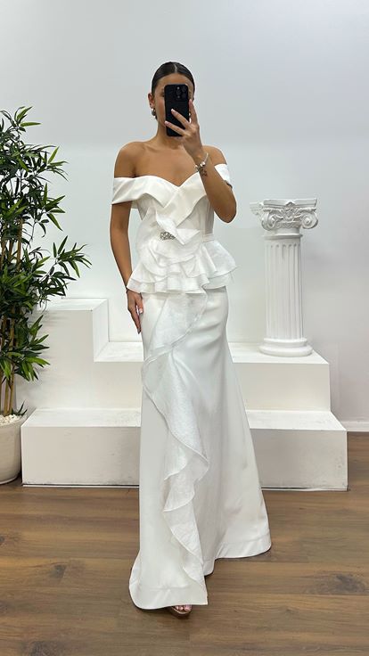 Abito da sera Valon bianco con scollo a barca