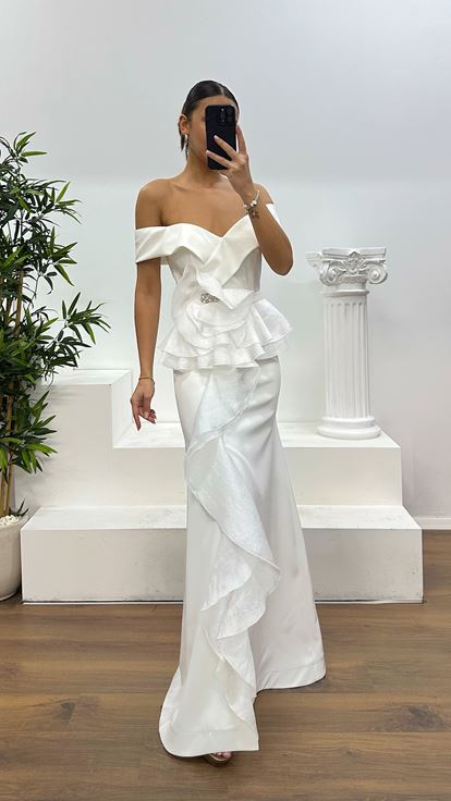 Abito da sera Valon bianco con scollo a barca