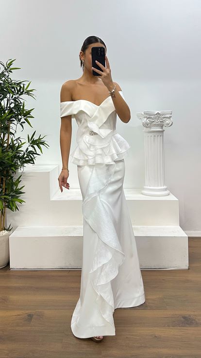 Abito da sera Valon bianco con scollo a barca