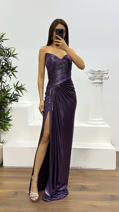 Mor Straplez Parlak Abiye Elbise
