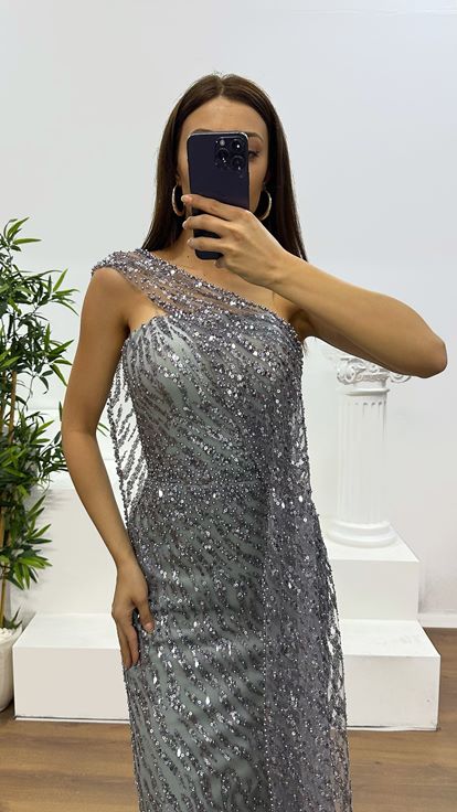 Gri Straplez Pelerinli Abiye Elbise