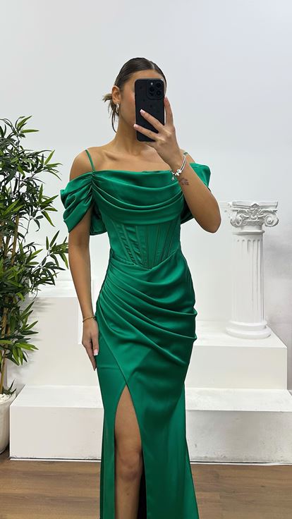 Yeşil İp Askılı Saten Abiye Elbise