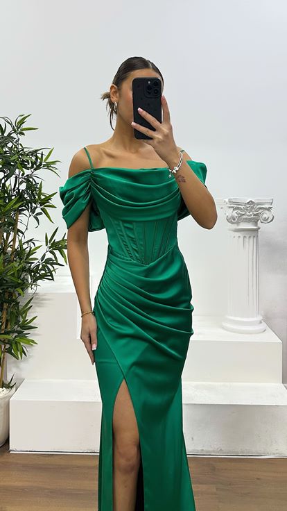 Yeşil İp Askılı Saten Abiye Elbise