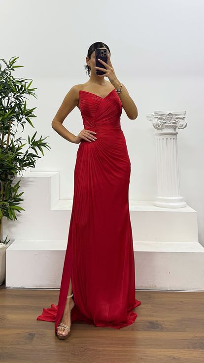Kırmızı Straplez Şifon Abiye Elbise