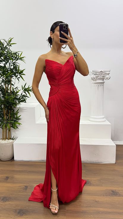 Kırmızı Straplez Şifon Abiye Elbise