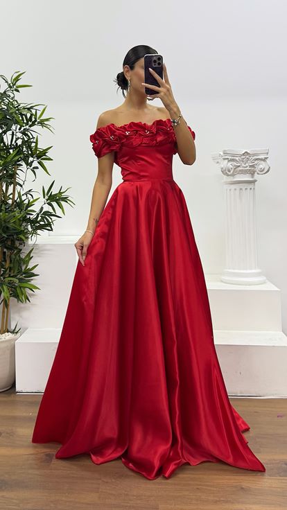 Kırmızı Kayık Yaka Büzgülü Abiye Elbise