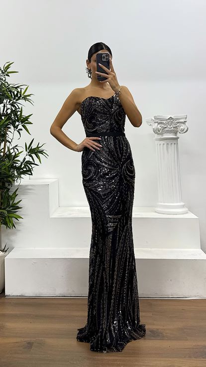 Siyah İşlemeli Balon Kol Abiye Elbise