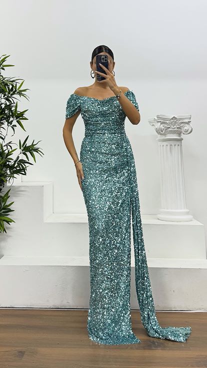 Çağla Kayık Yaka Pul Payet Abiye Elbise