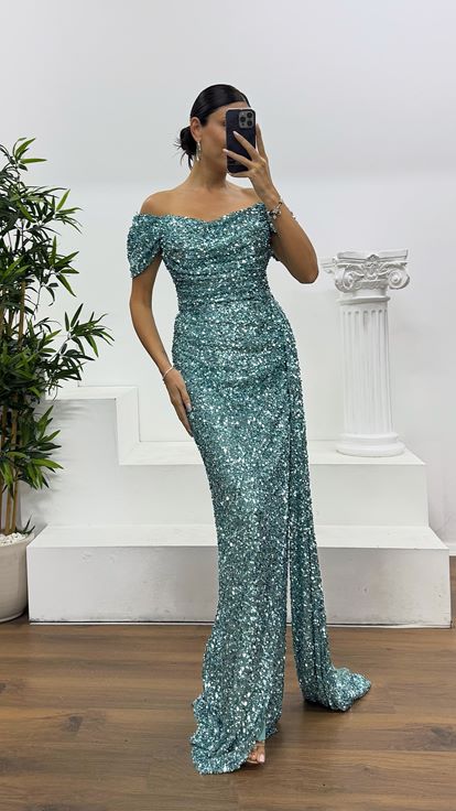 Çağla Kayık Yaka Pul Payet Abiye Elbise