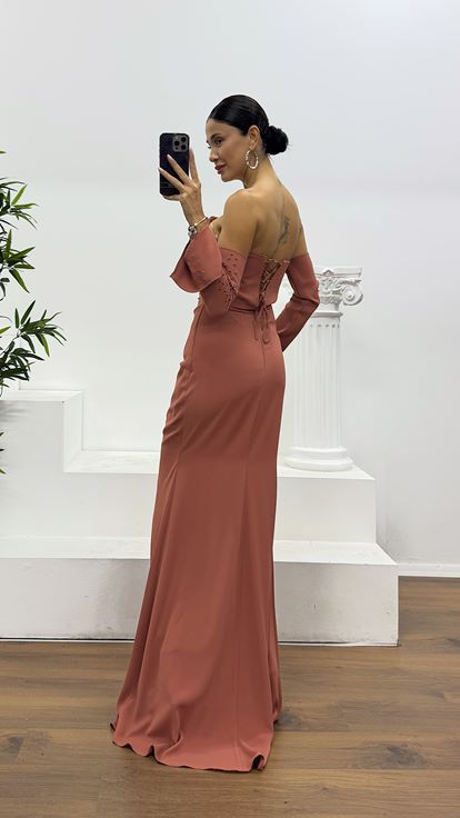 Soğan Kabuğu Straplez İncili Abiye Elbise