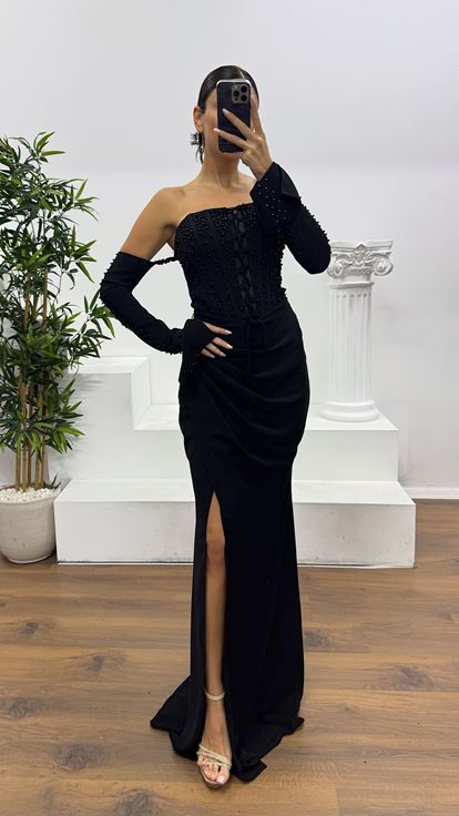 Siyah Straplez İncili Abiye Elbise