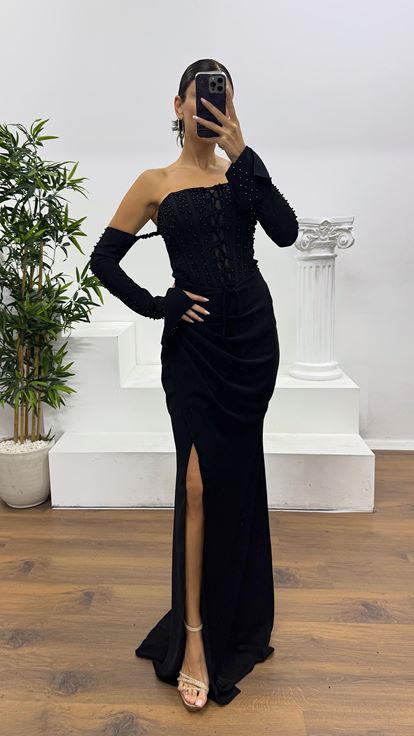 Siyah Straplez İncili Abiye Elbise