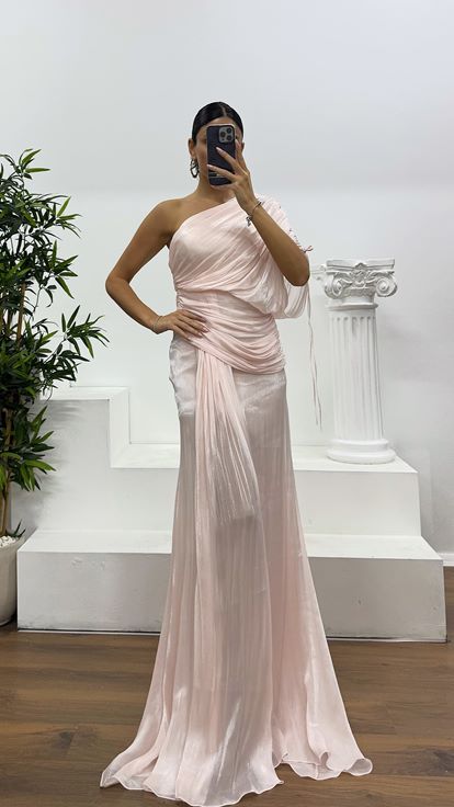 Powder Pink One Shoulder Chiffon Evening Dress