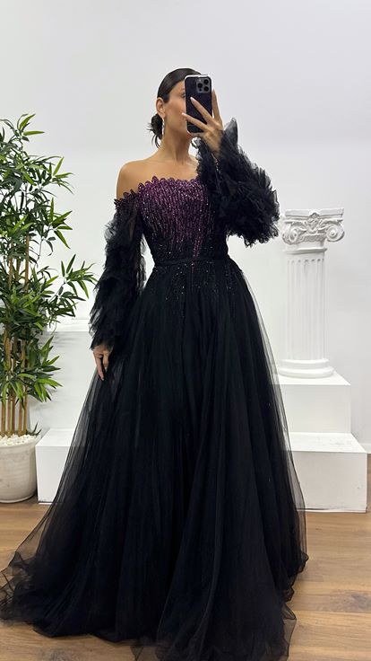 Black Tulle Embroidery Detail Special Design Evening Dress