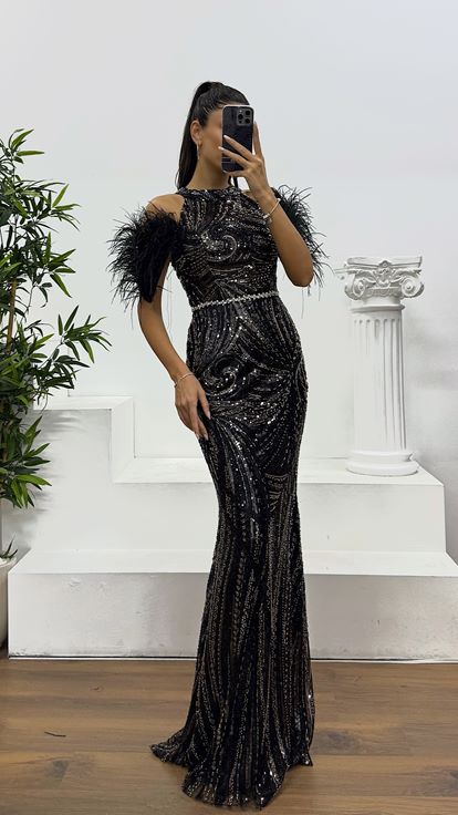 Siyah Tüy Detay İşlemeli Abiye Elbise