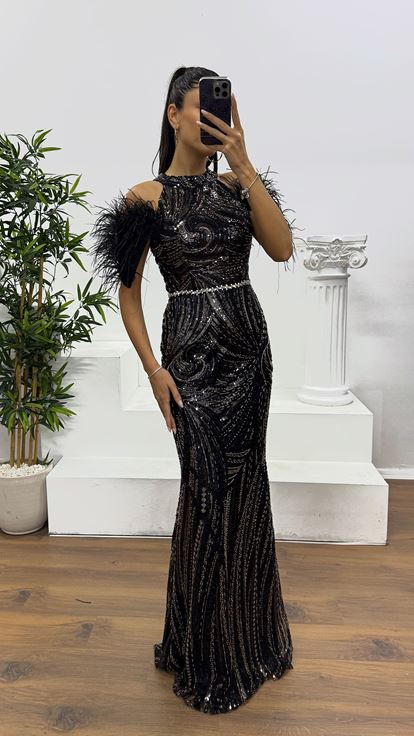 Siyah Tüy Detay İşlemeli Abiye Elbise