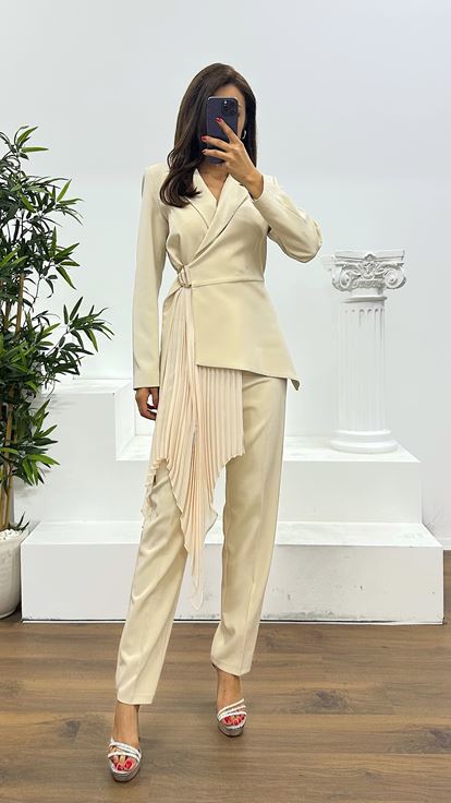 Bej Kemerli Ceket Takım