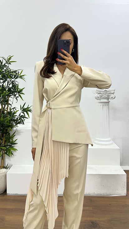 Bej Kemerli Ceket Takım