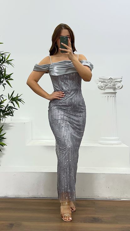 Gri İp Askılı İşlemeli Büyük Beden Abiye Elbise