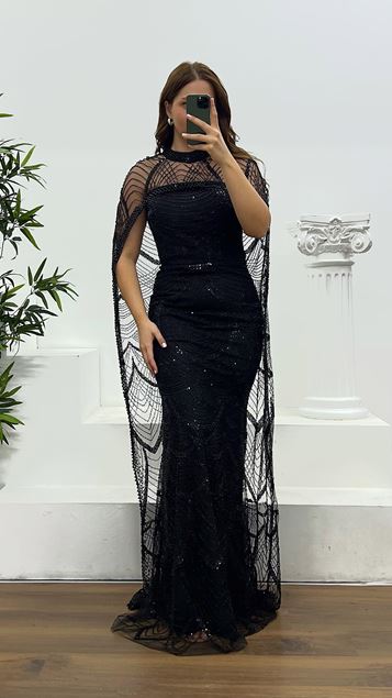 Siyah Pelerinli İşlemeli Büyük Beden Abiye Elbise
