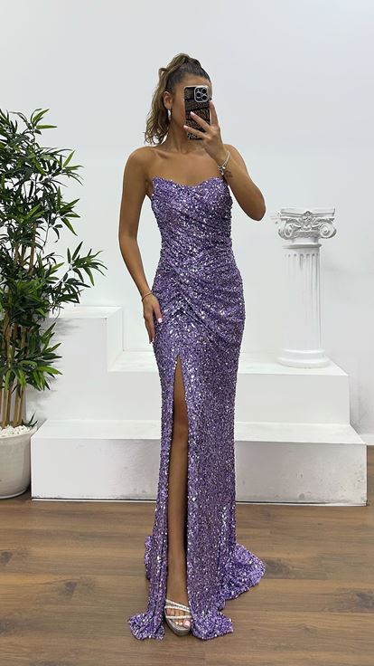 Abito da sera lilla senza spalline con paillettes
