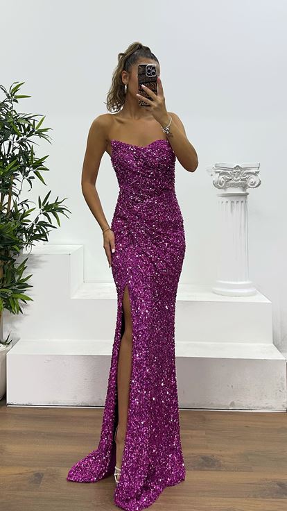 Abito da sera fucsia senza spalline con paillettes