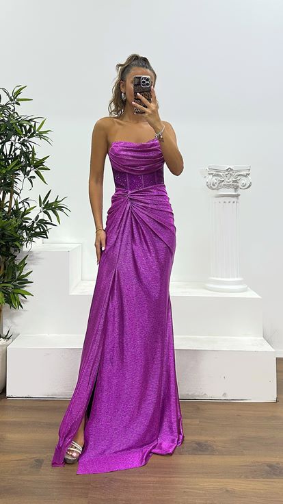 Robe de soirée brodée sans bretelles fuchsia