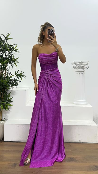 Robe de soirée brodée sans bretelles fuchsia