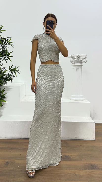 Completo gonna argento su misura  realizzato a mano