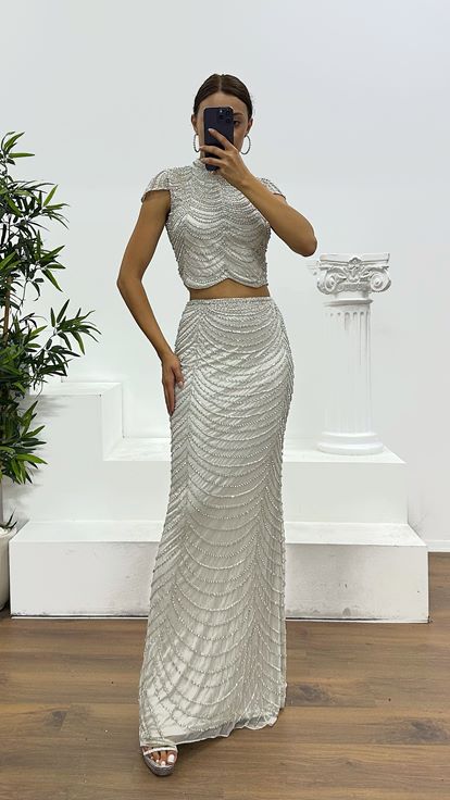 Completo gonna argento su misura  realizzato a mano