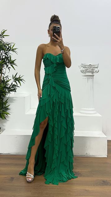 Abito da sera con volant senza spalline verde acqua