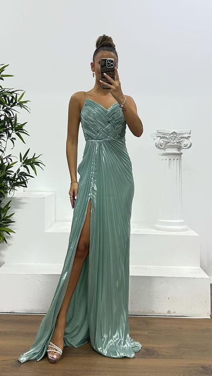 Firuze İp Askılı Piliseli Parlak Abiye Elbise