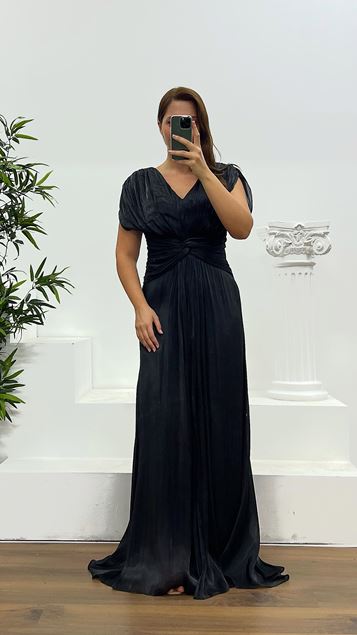 Vestido de noche plisado de talla grande con cintura negra