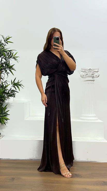 Braunes  kurzärmeliges Abendkleid in Übergröße