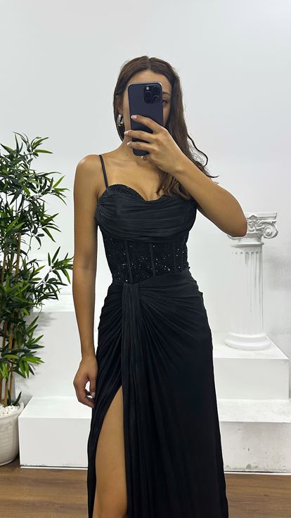 Siyah İp Askılı Jan Jan Abiye Elbise