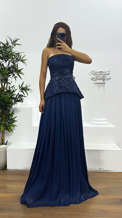 Abito da sera plissettato senza spalline blu navy